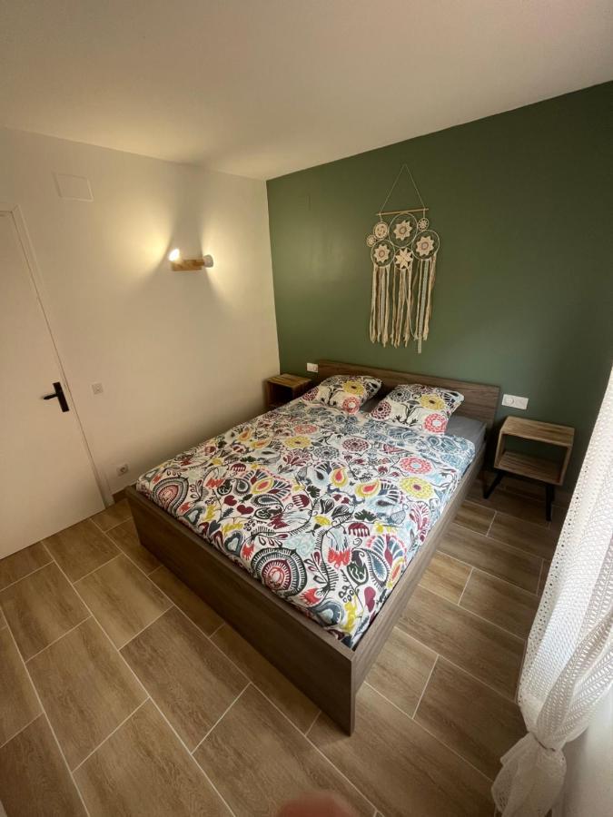 Appartement 1 Chambre Climatise Avec 3 Piscines A 200 M De La Plage Ampuriabrava Exterior foto