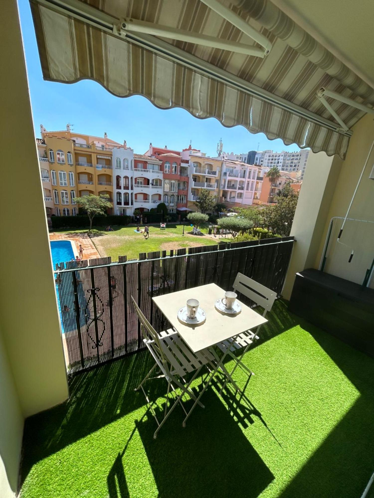 Appartement 1 Chambre Climatise Avec 3 Piscines A 200 M De La Plage Ampuriabrava Exterior foto